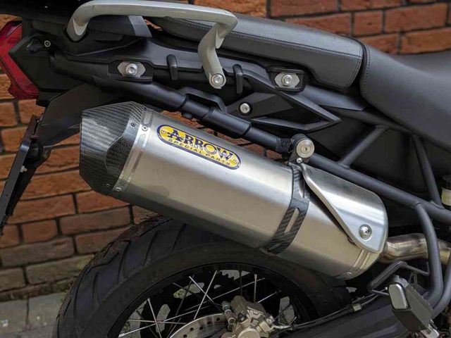 triumph - tiger-800-xca
