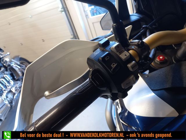 honda - crf-1000-l-africa-twin-adventure-sports