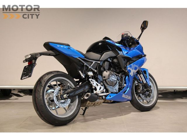 suzuki - gsx-8r