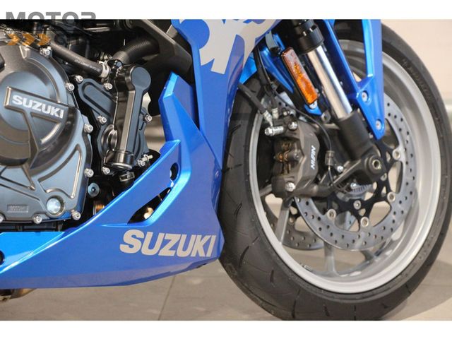 suzuki - gsx-8r