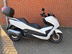HONDA FORZA 300