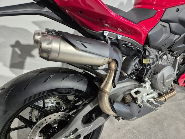 ducati - streetfighter-v2-s