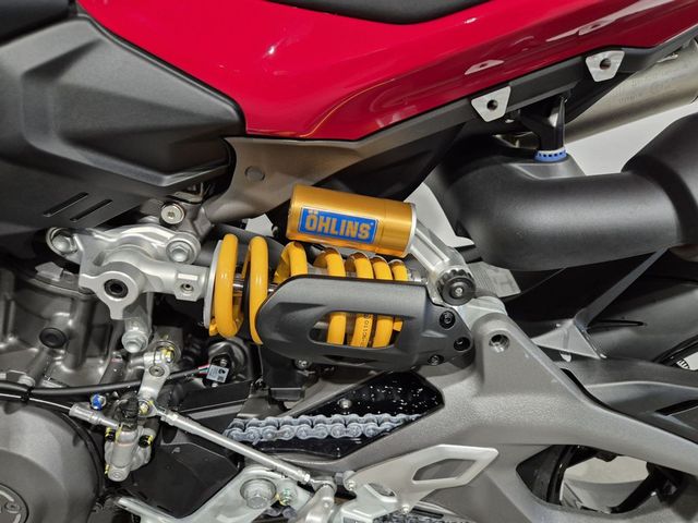 ducati - streetfighter-v2-s