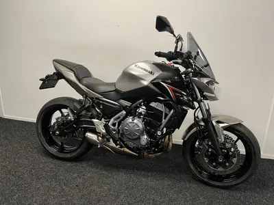 KAWASAKI Z650 – foto 3