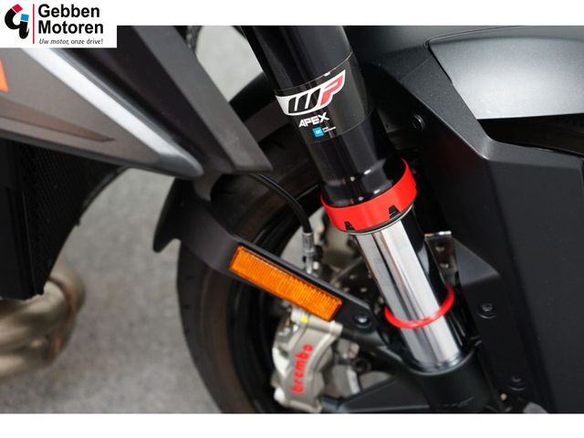 ktm - 1290-super-duke-r