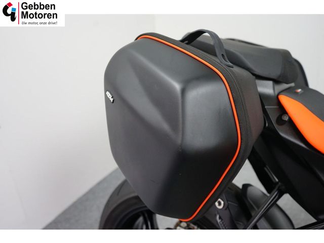 ktm - 1290-super-duke-r