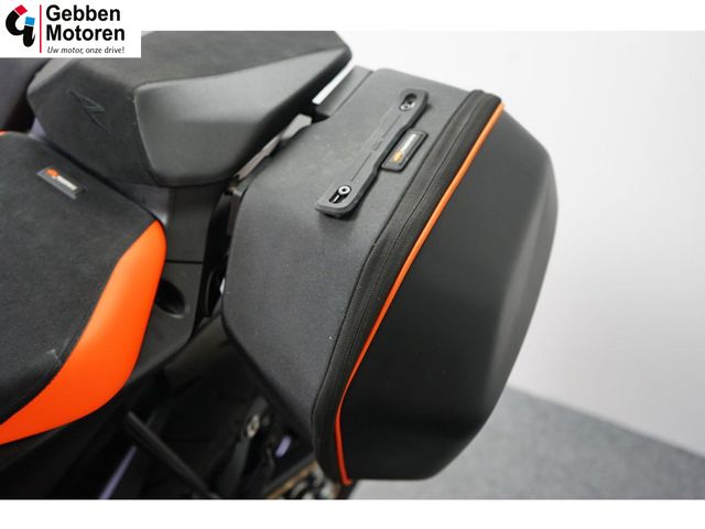 ktm - 1290-super-duke-r