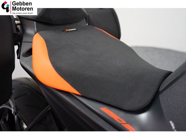 ktm - 1290-super-duke-r