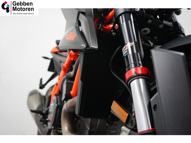 ktm - 1290-super-duke-r