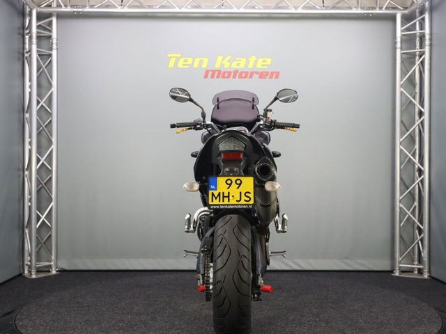 triumph - tiger-1050