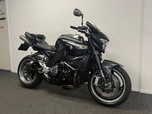 suzuki - b-king-1300