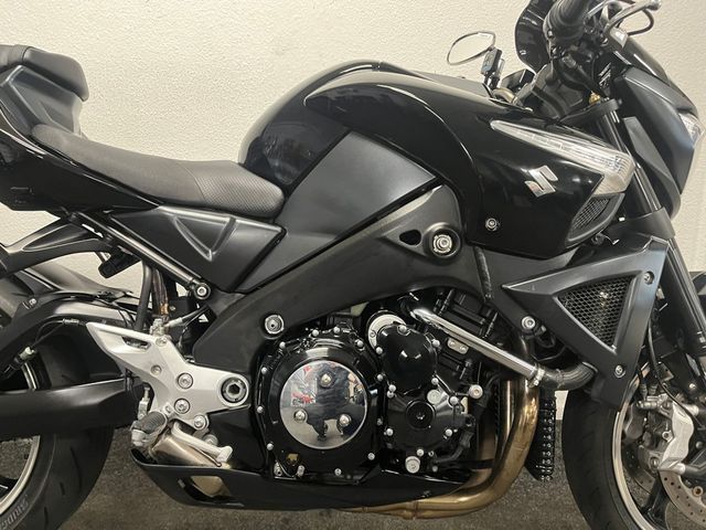 suzuki - b-king-1300