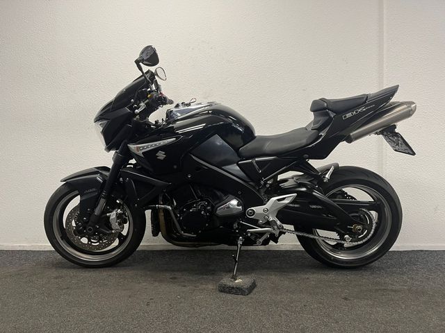 suzuki - b-king-1300