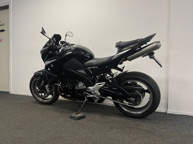 suzuki - b-king-1300