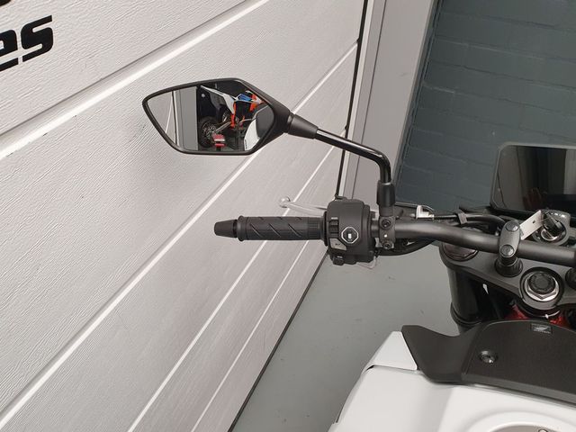 honda - cb-750-hornet