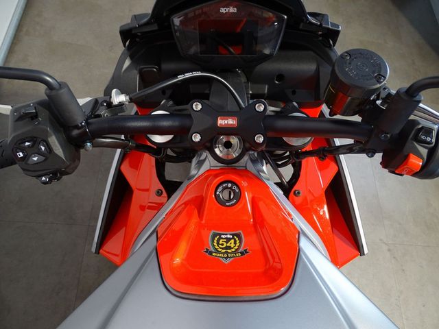 aprilia - tuono-660