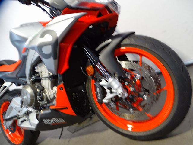 aprilia - tuono-660