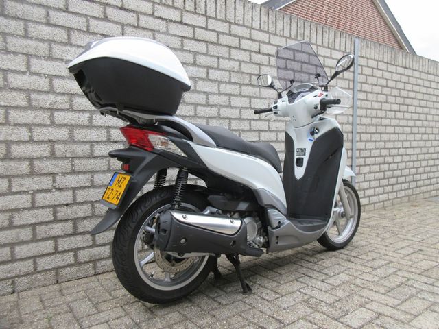 honda - sh-300i---abs