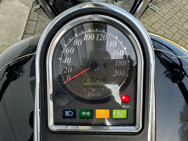 suzuki - vl-1500-lc-intruder