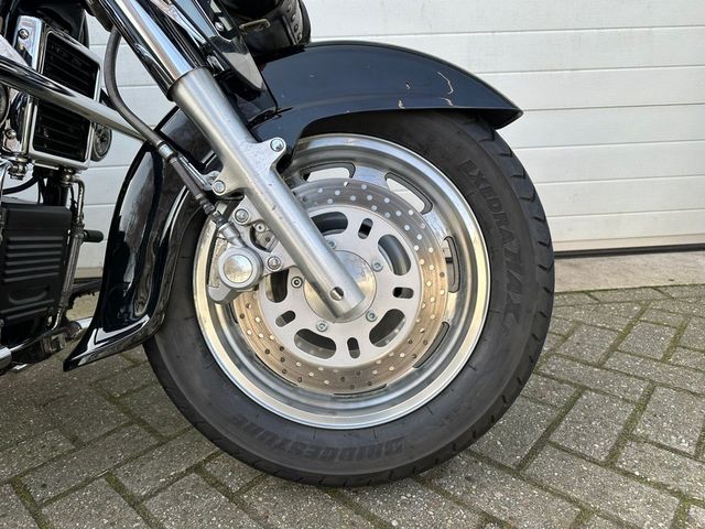 suzuki - vl-1500-lc-intruder