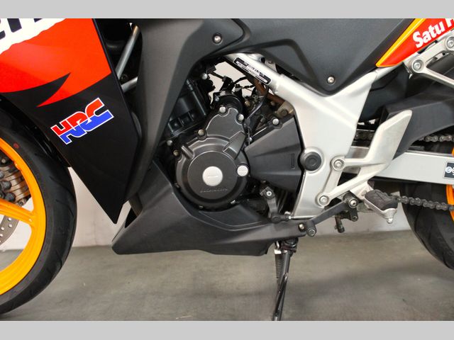 honda - cbr-250-r-c-abs