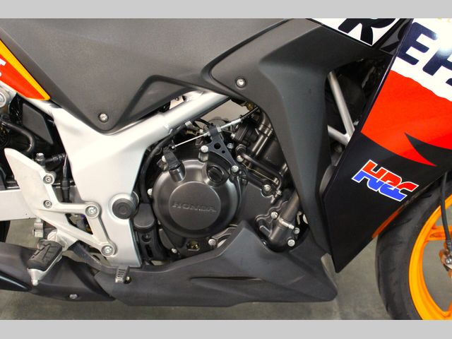 honda - cbr-250-r-c-abs