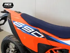 KTM 690 SMC R 2026 nieuw – foto 5 van 15