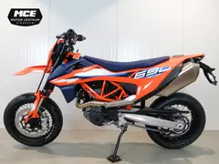 KTM 690 SMC R 2026 nieuw – foto 15 van 15