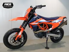 KTM 690 SMC R 2026 nieuw – foto 14 van 15