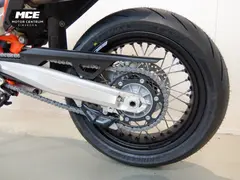KTM 690 SMC R 2026 nieuw – foto 11 van 15