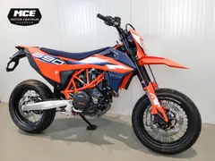 KTM 690 SMC R 2026 nieuw – foto 3 van 15