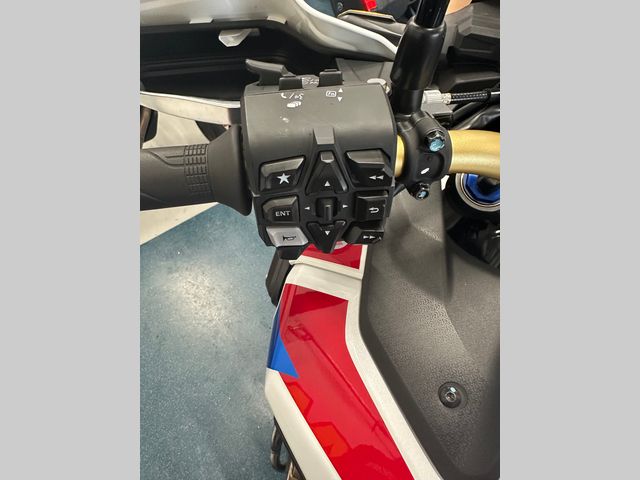 honda - crf-1100-l-africa-twin-adventure-sports