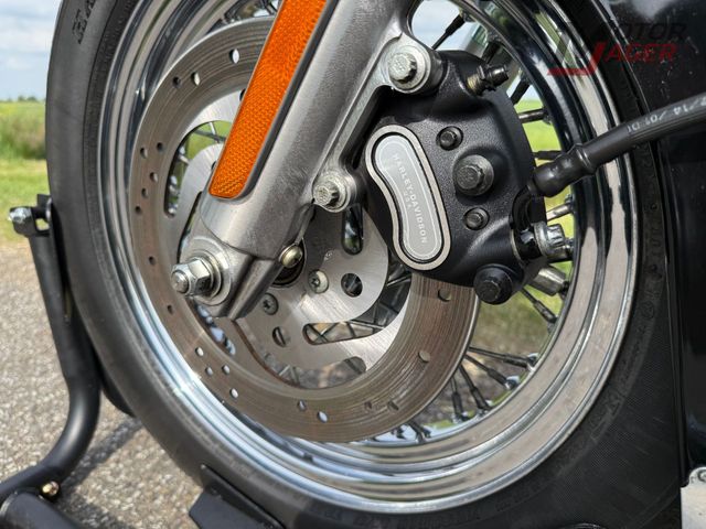 harley-davidson - heritage-softail-classic-flstc