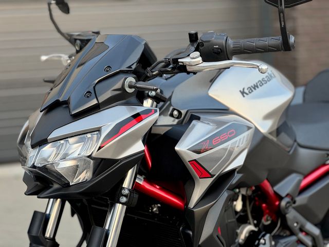 kawasaki - z650-abs