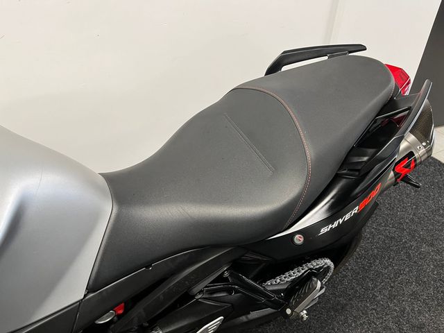 aprilia - shiver-900