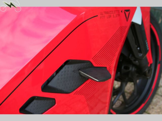 ULTRAVIOLETTE - f-77-superstreet