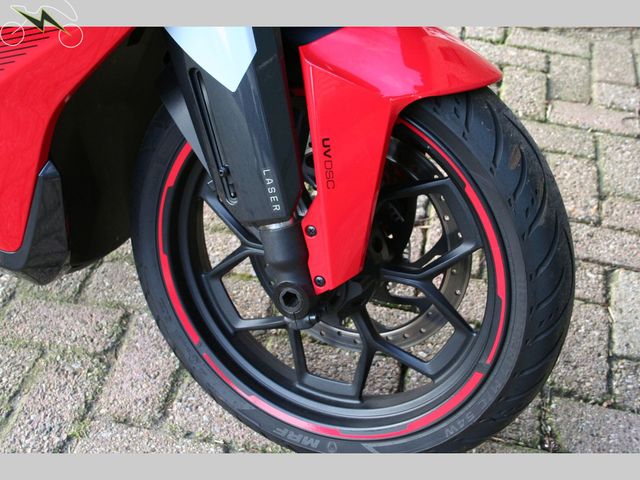 ULTRAVIOLETTE - f-77-superstreet