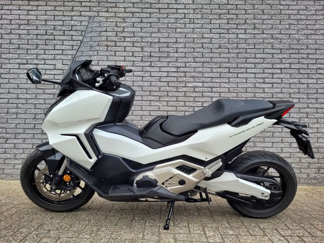 honda - nss-750-forza
