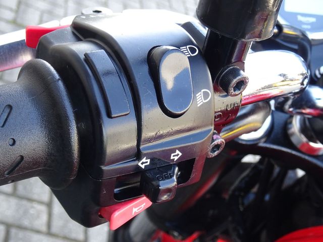 triumph - bonneville-se