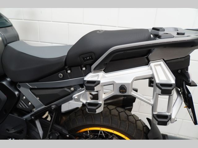 bmw - r-1300-gs-adventure-karakorum