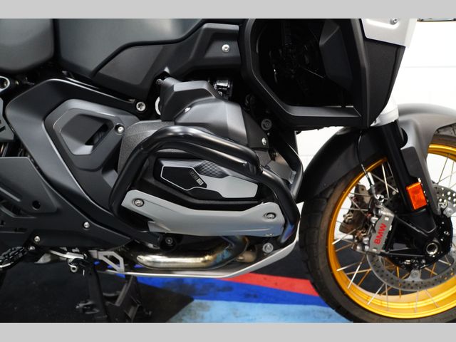 bmw - r-1300-gs-adventure-karakorum