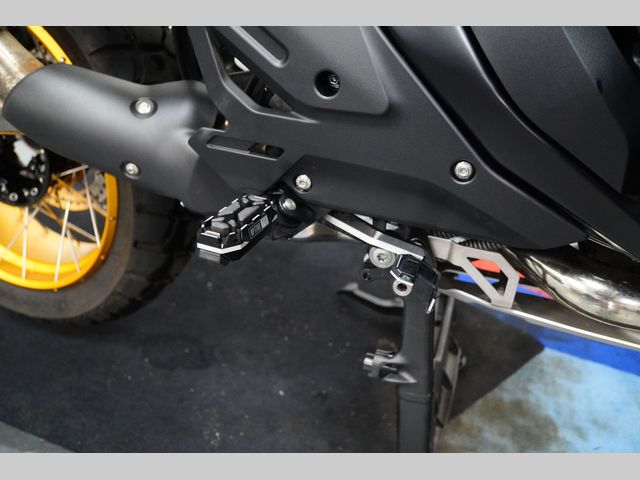 bmw - r-1300-gs-adventure-karakorum