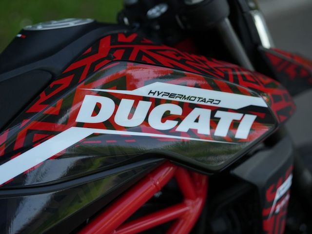 ducati - hypermotard-950