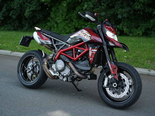 ducati - hypermotard-950