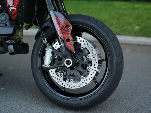ducati - hypermotard-950