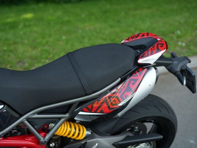 ducati - hypermotard-950