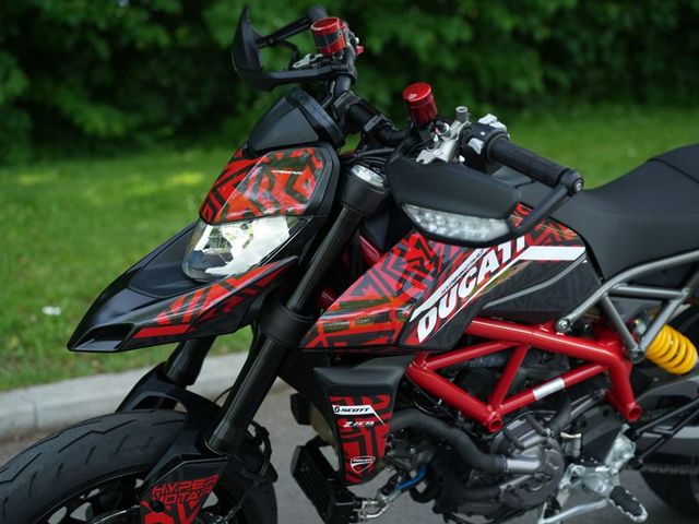 ducati - hypermotard-950