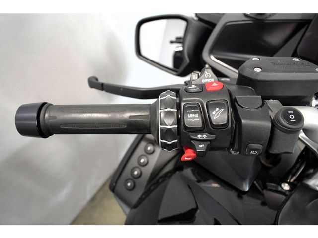 bmw - r-1250-rt
