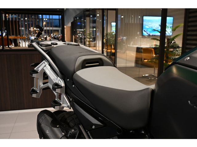 bmw - r-1300-gs-adventure