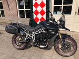 TRIUMPH TIGER 800